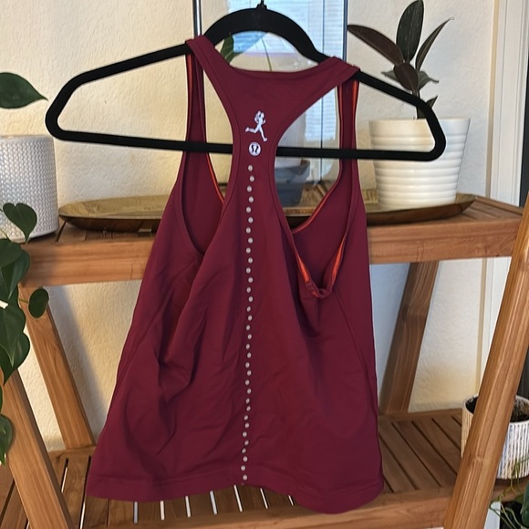 Lululemon Waist-Length Burgundy Tank Top Size 6 - Picture 2 of 3